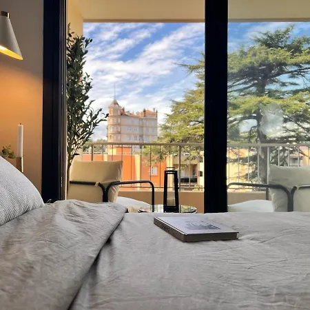 Apartment Luxury With Terrasse And Side Sea View